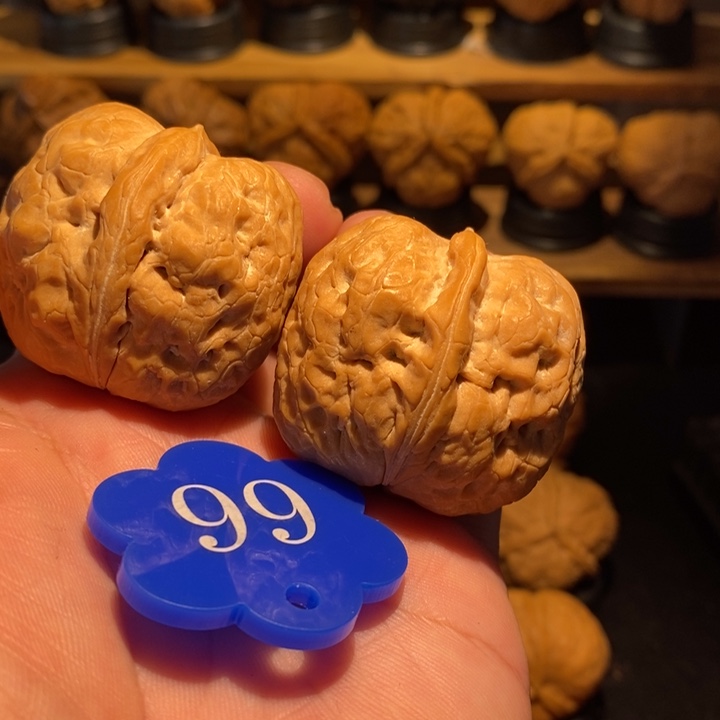 玉***风桃核吊坠铁核桃宝宝38