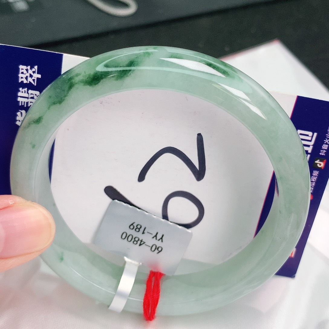 翡翠手镯未镶嵌缅甸天然A货翡翠