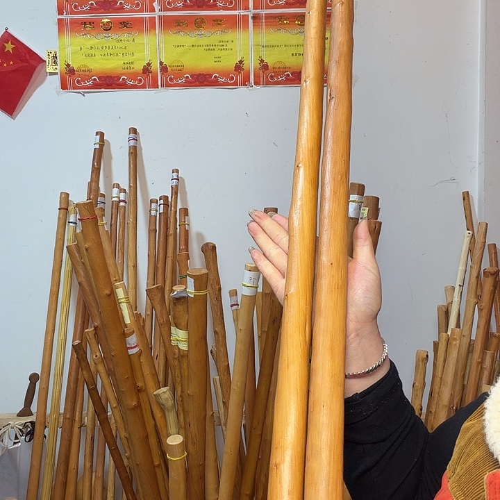 伊***烈Rhhjknvgtdxcbnkhgddcbjiyrdcbjj