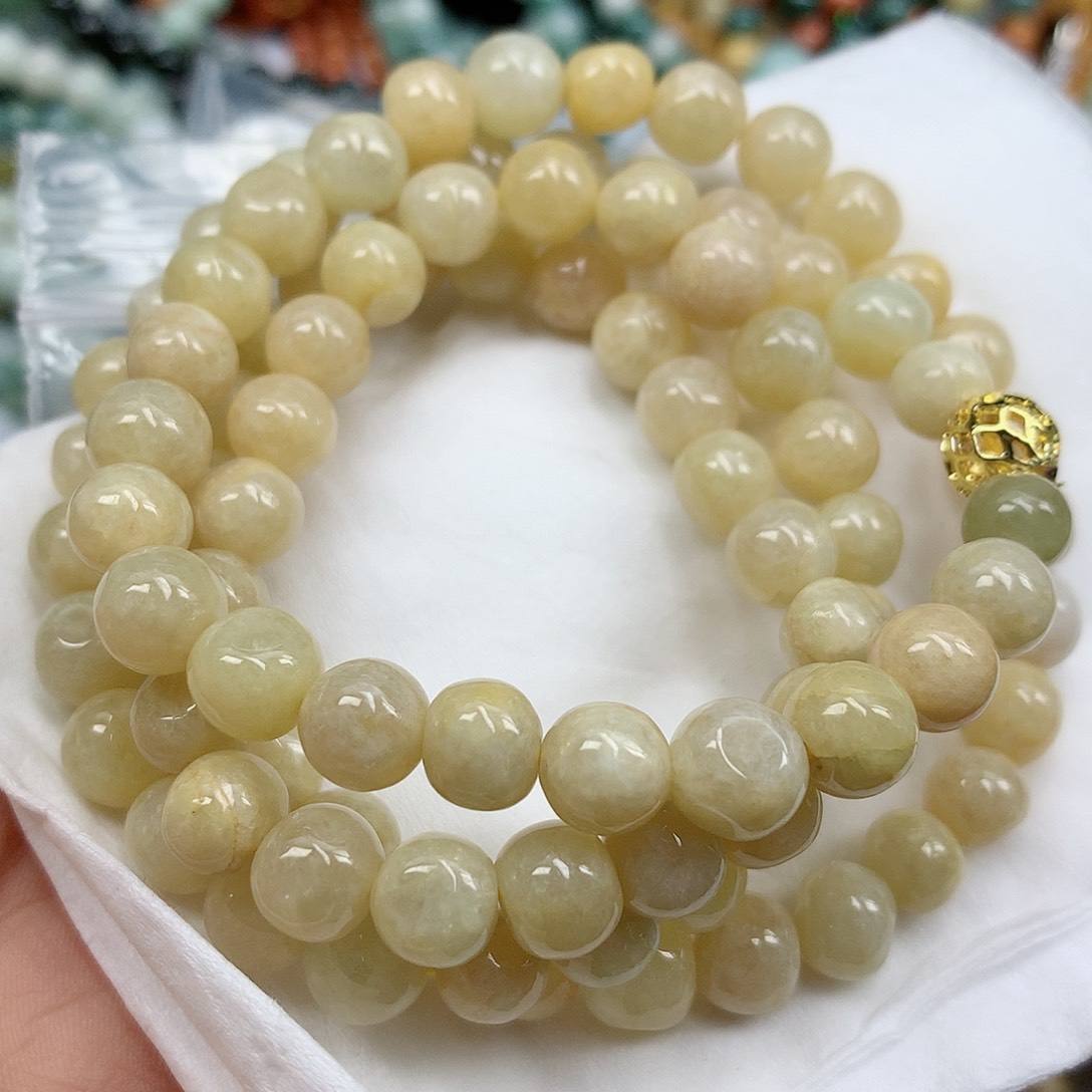 翡翠颈饰未镶嵌手串