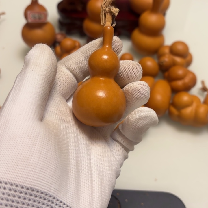 小****天然手捻老皮葫芦