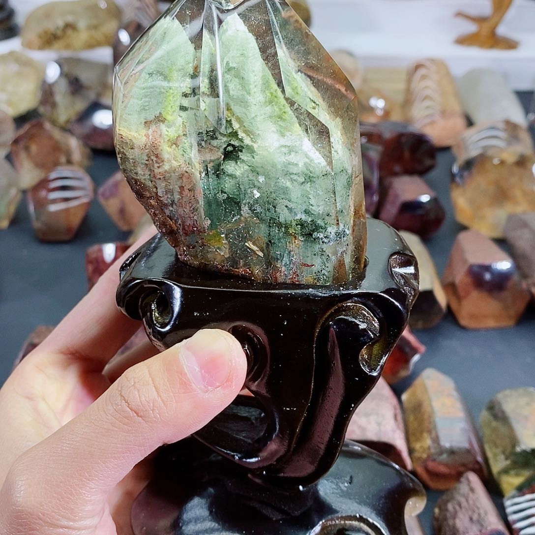 【闪购商品】水晶车挂未镶嵌金**道天然水晶原石