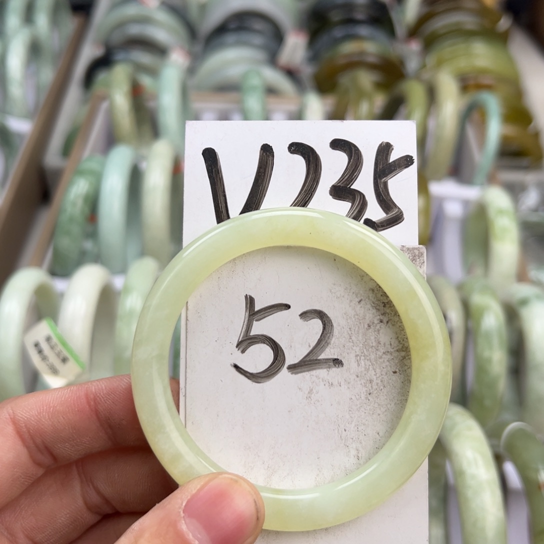 岫玉手镯未镶嵌天然岫玉微瑕