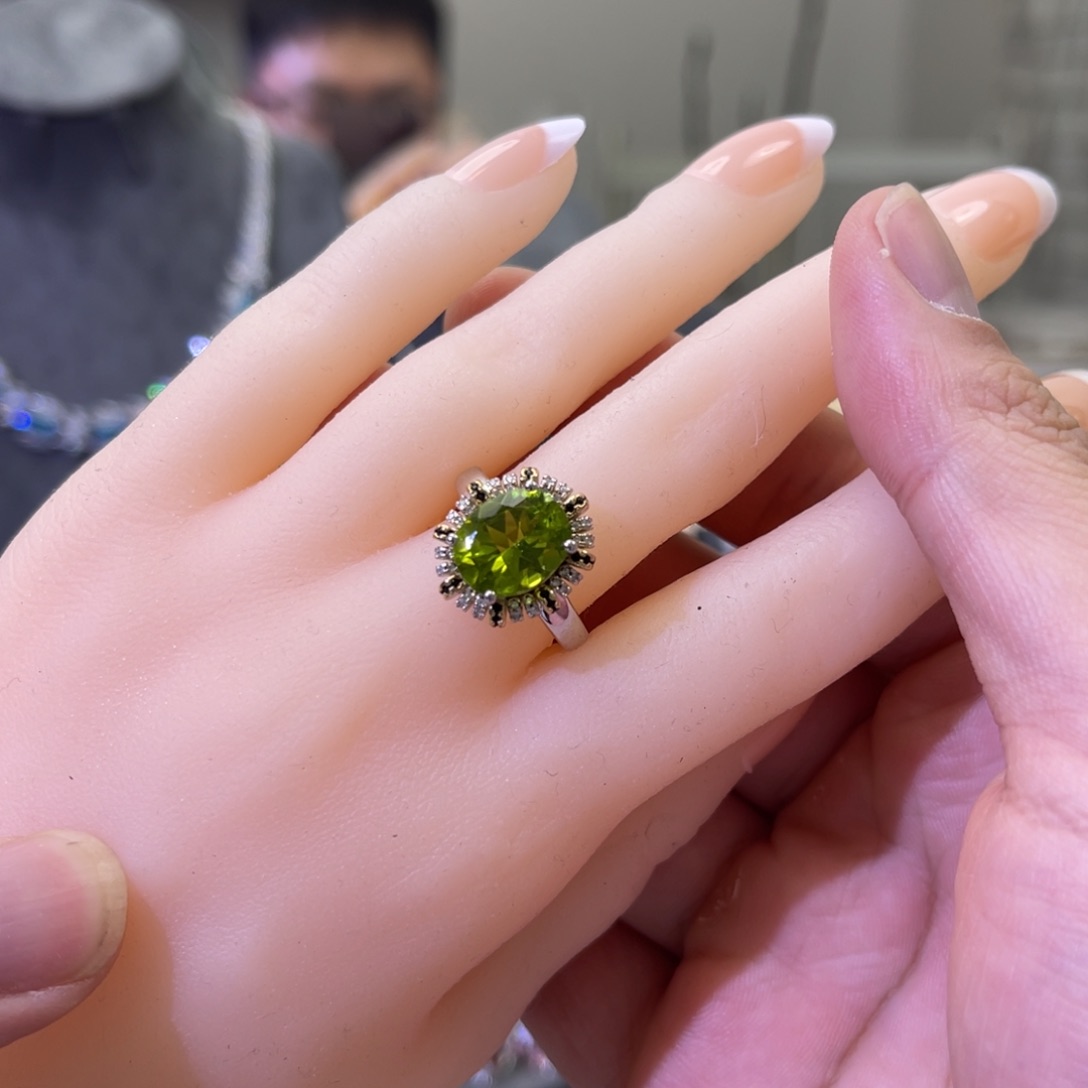 橄榄石戒指银S925镶嵌