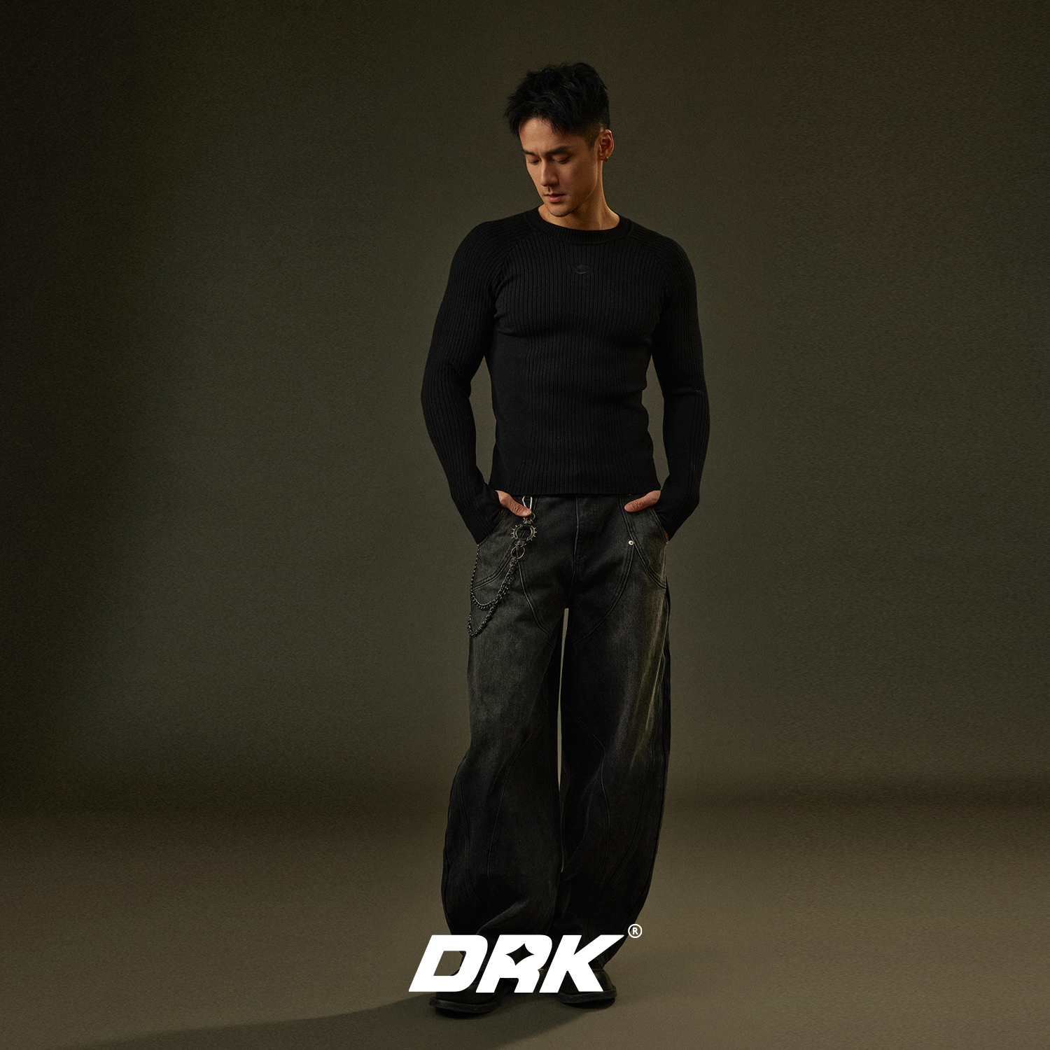 DRK【破序】弧形分割水洗弯刀裤美式刺绣复古潮牌高级感阔腿裤男士