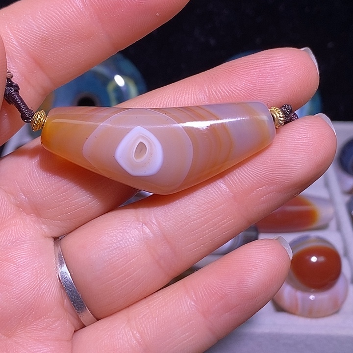 玛瑙/玉髓未镶嵌颈饰