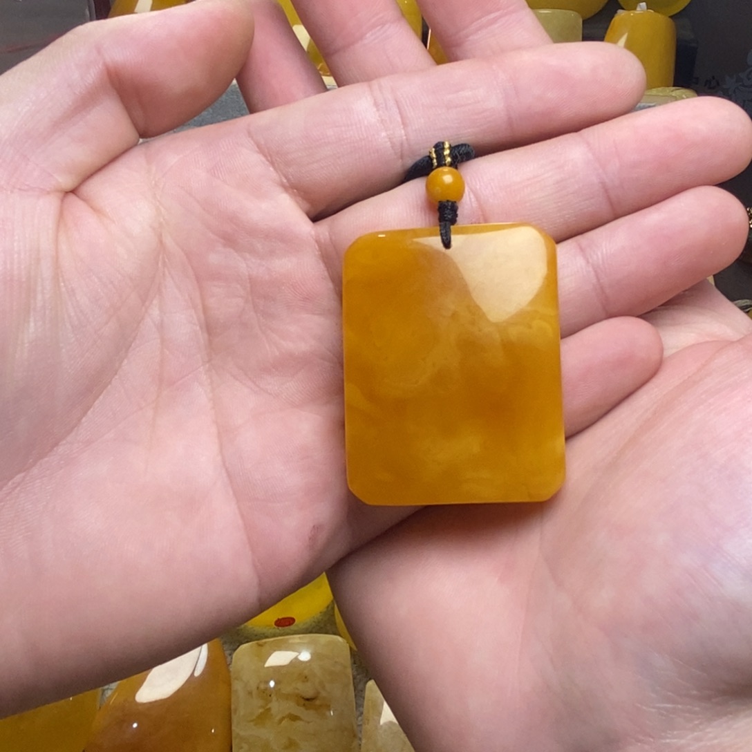 琥珀未镶嵌裸石蜜蜡