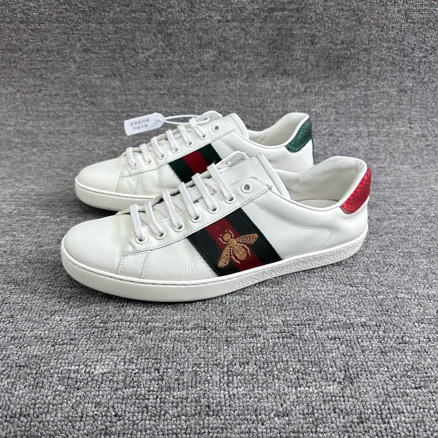 95新 GUCCI/古驰 41码 古驰Gucci 小蜜蜂 休闲鞋 后跟通病270