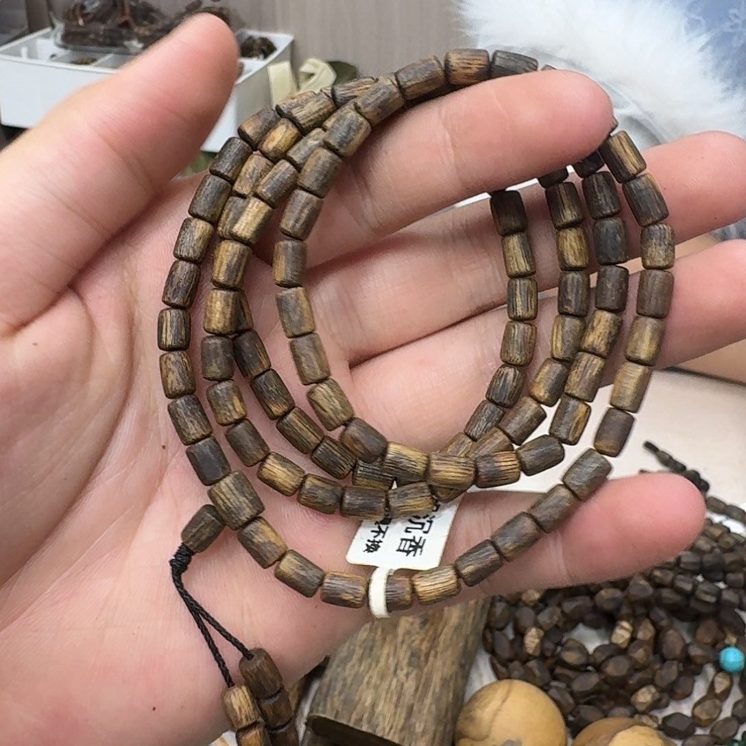 沉香碎屑沉香白棋母树沉水多圈 15 克多样性发一