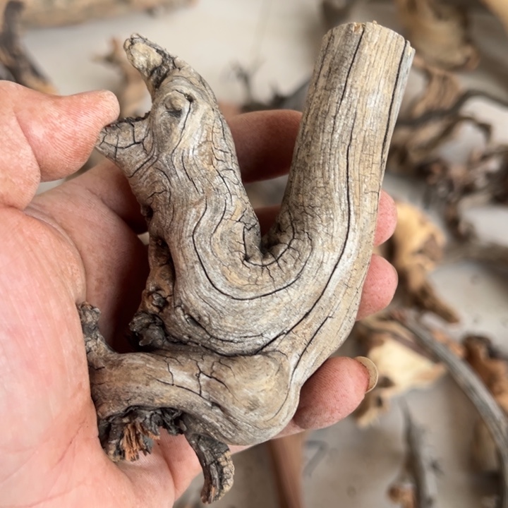 大叶紫檀（黑酸枝木类）爱*客