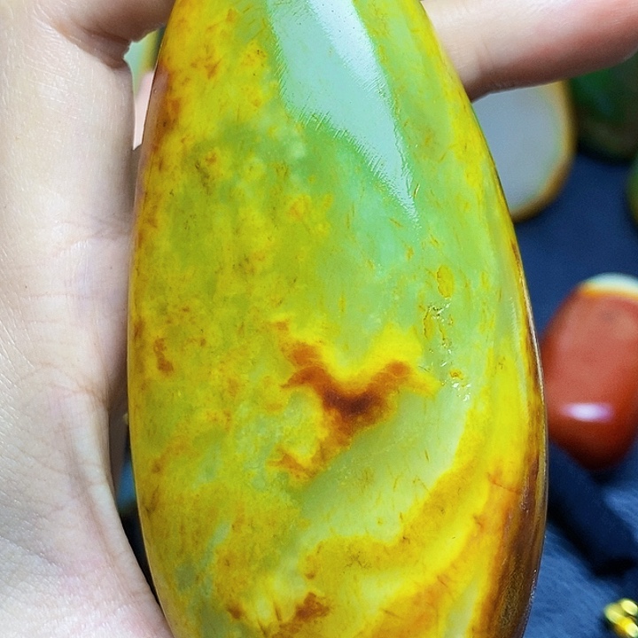 和田玉未镶嵌珠宝半成品