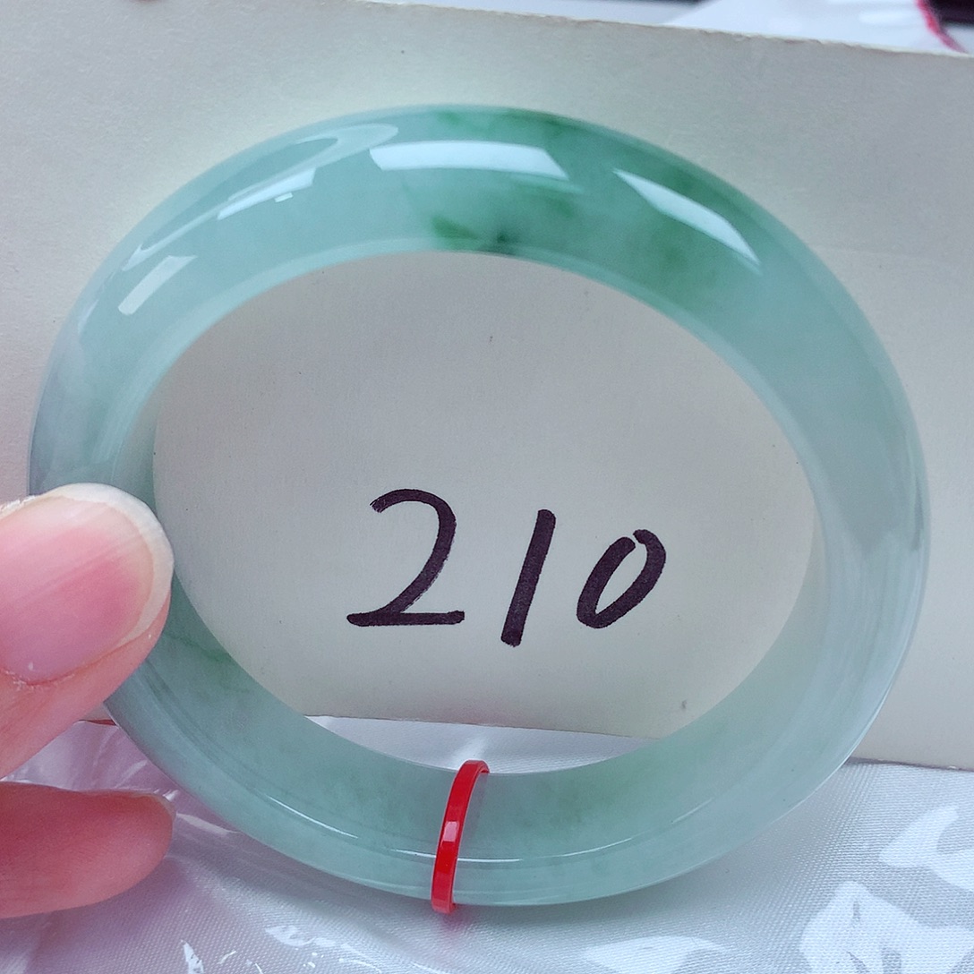 翡翠未镶嵌手镯翡翠