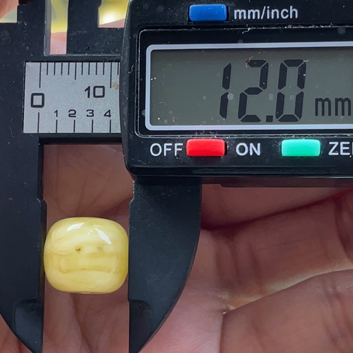 【闪购商品】琥珀裸石未镶嵌35号杂