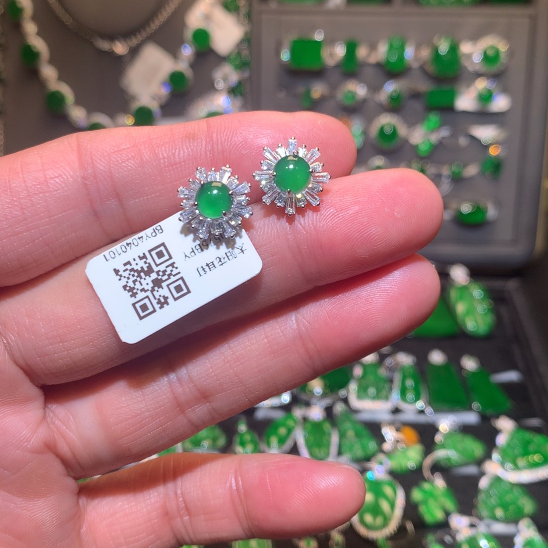 翡翠耳饰银S925镶嵌天然翡翠