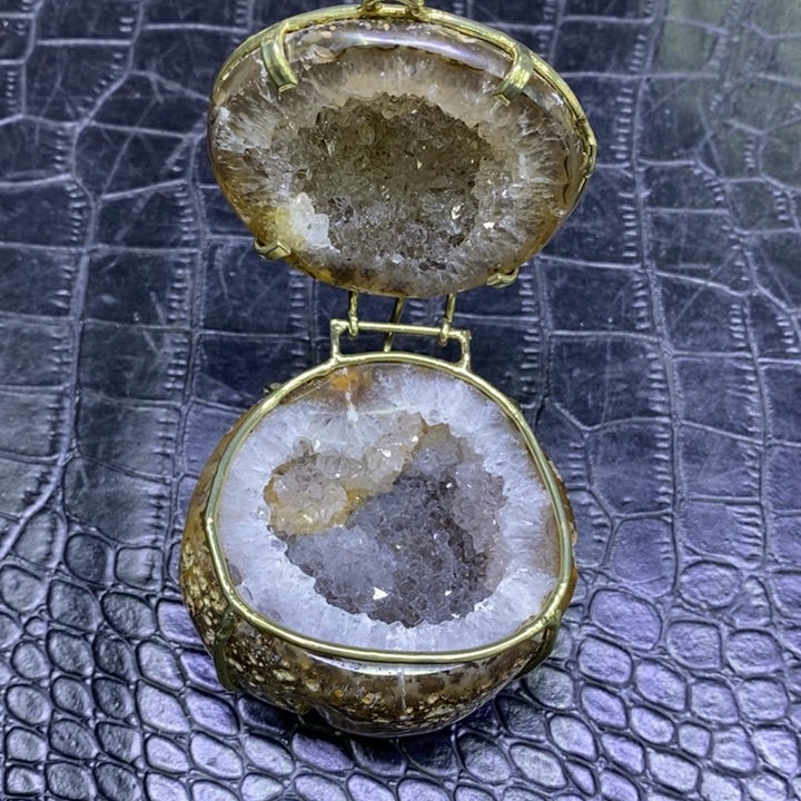 福利聚宝盆未镶嵌水晶