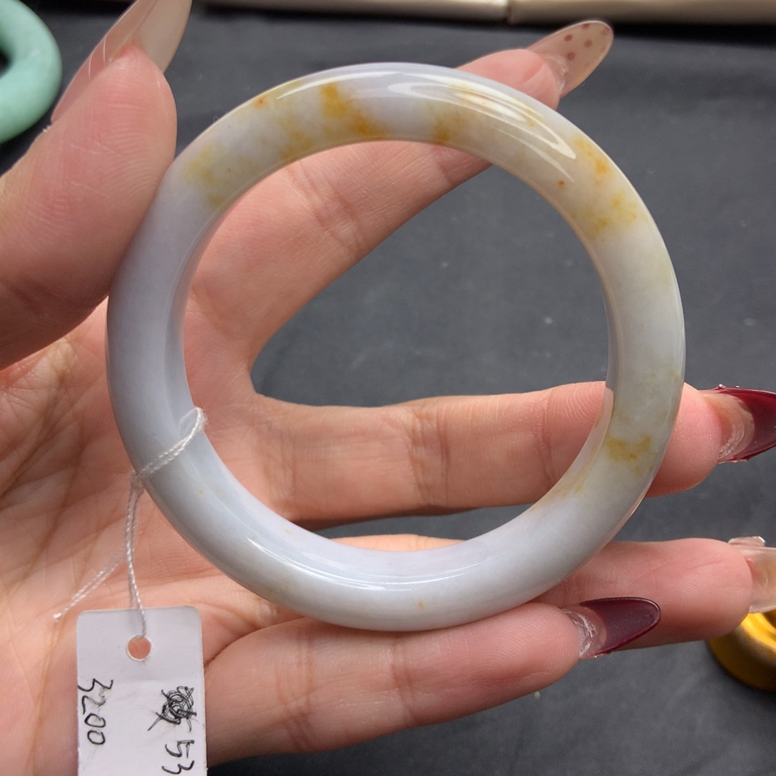 翡翠手镯未镶嵌53.6圈口