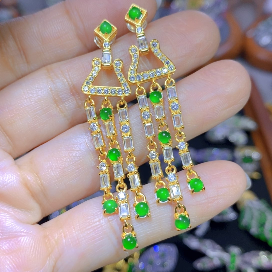 翡翠颈饰银S925镶嵌天然翡翠