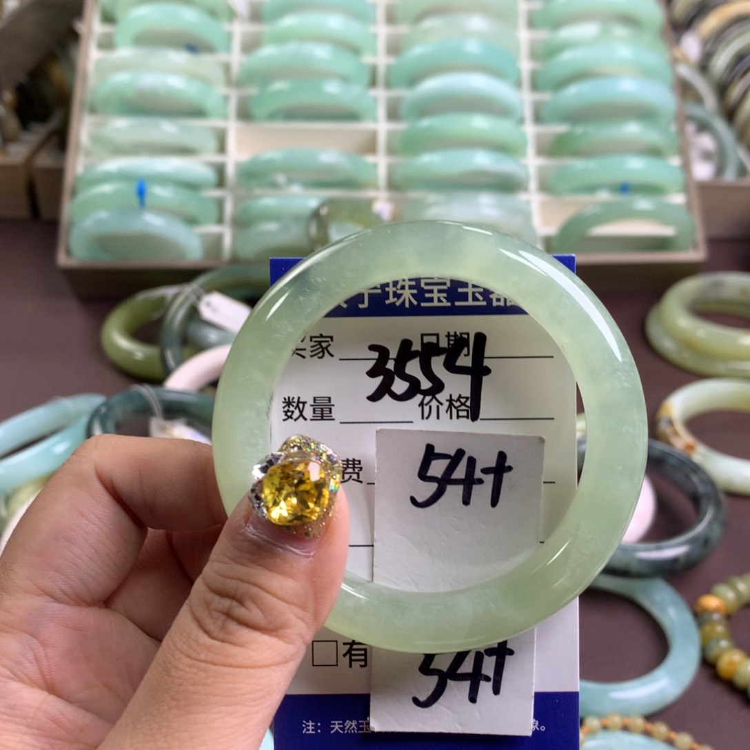 蛇纹石玉手镯未镶嵌3554