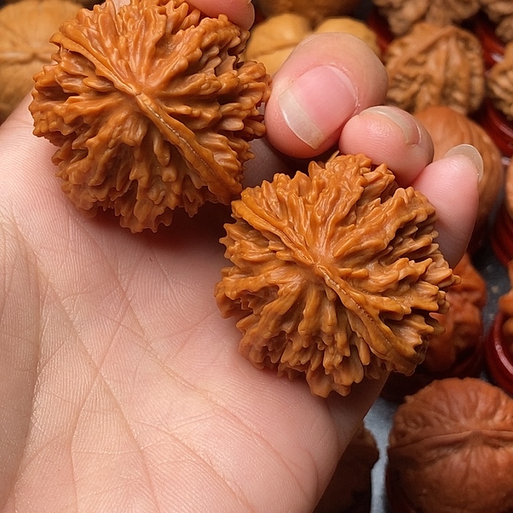 5****文玩核桃吊坠火麒麟