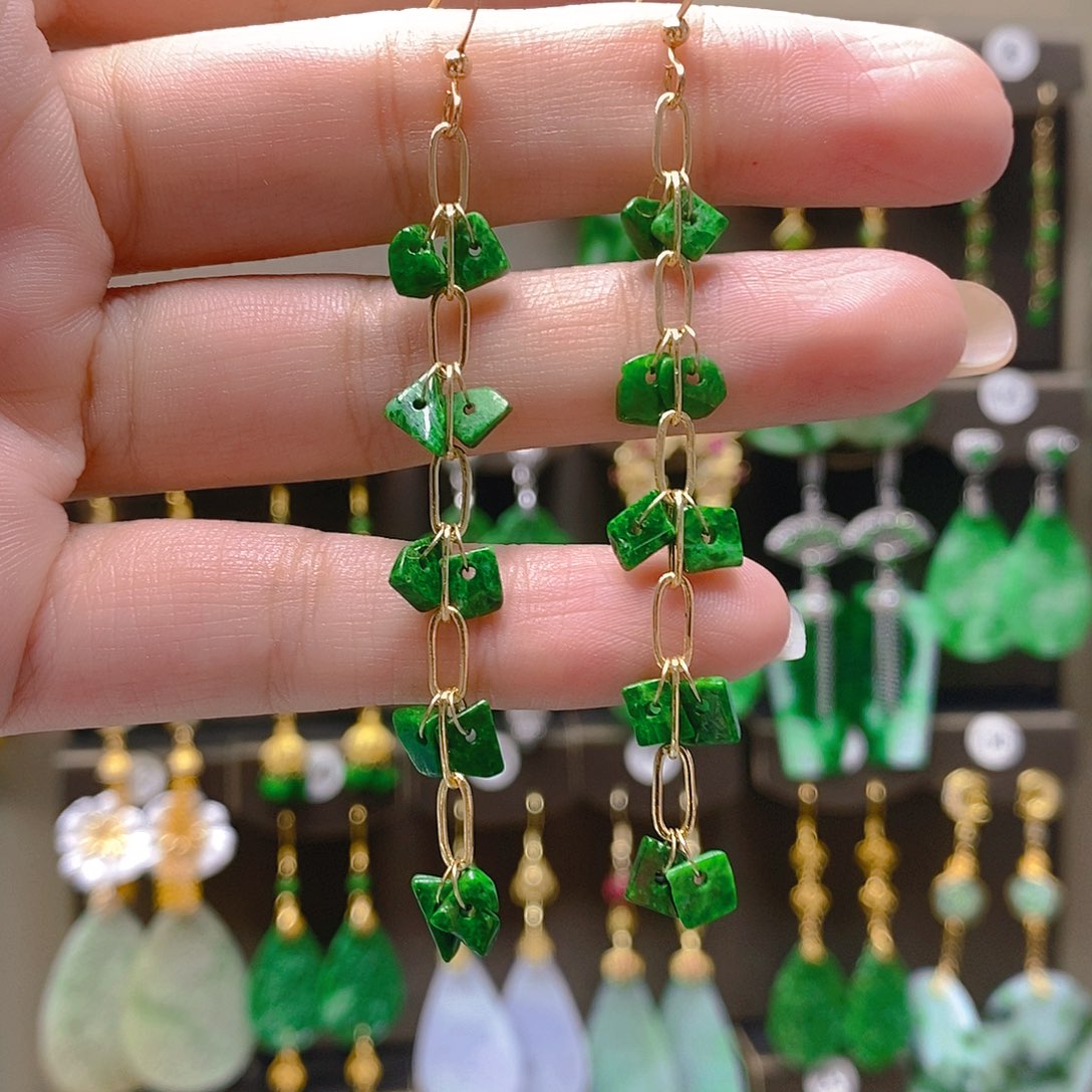 未镶嵌翡翠耳饰翡翠