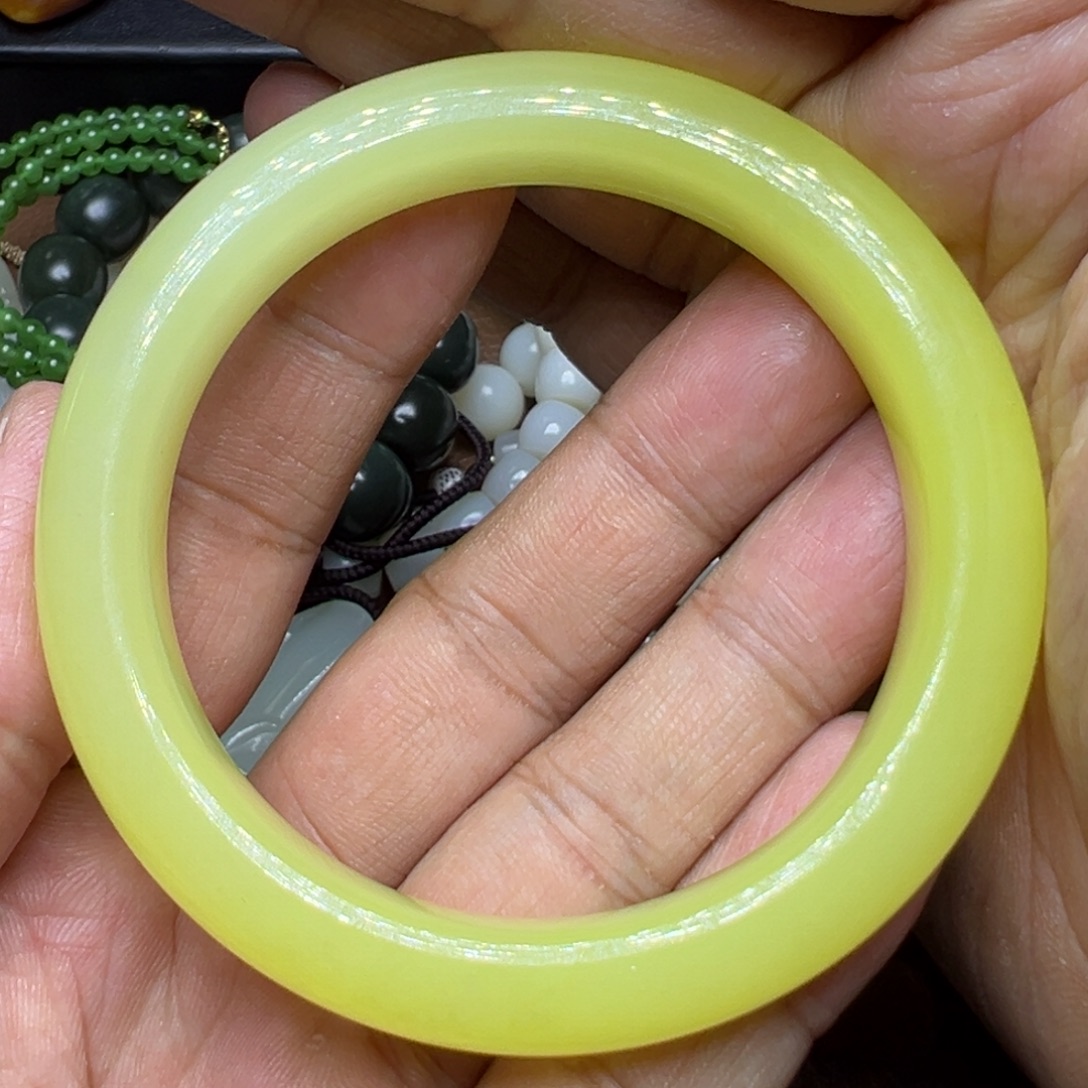 和田玉未镶嵌项圈