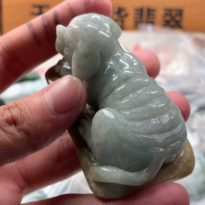 翡翠未镶嵌颈饰保真天然a货翡翠