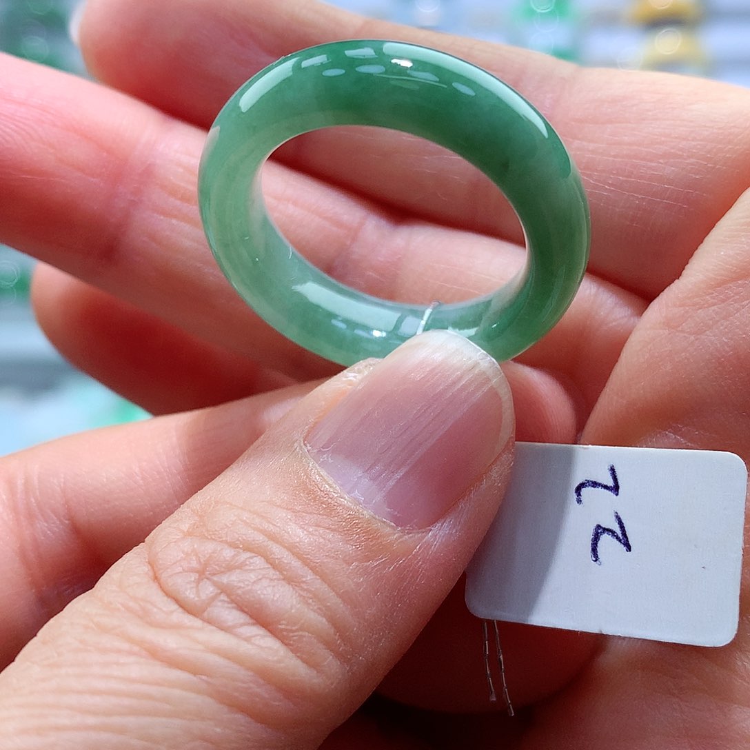 翡翠未镶嵌戒指22号