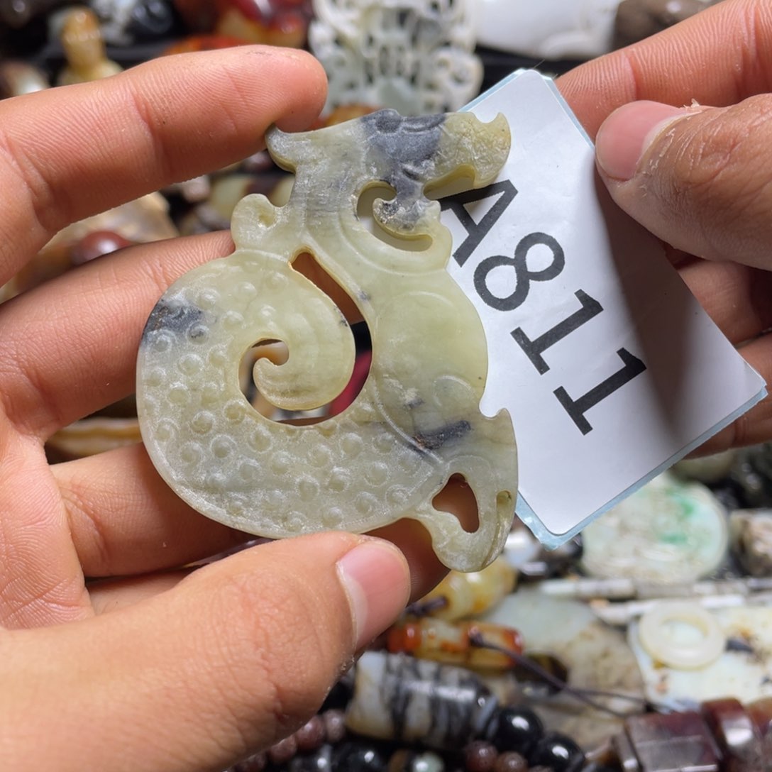 和田玉（糖玉）挂件未镶嵌