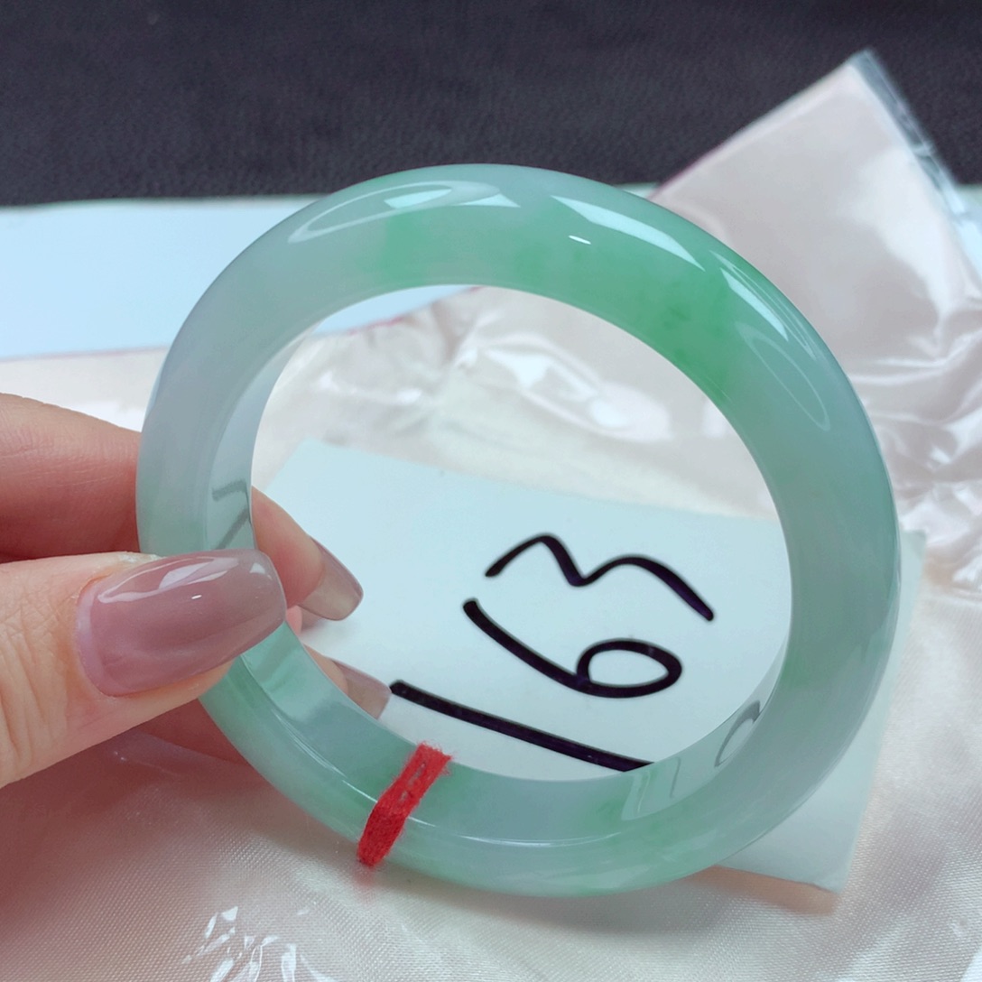 翡翠手镯未镶嵌手镯56