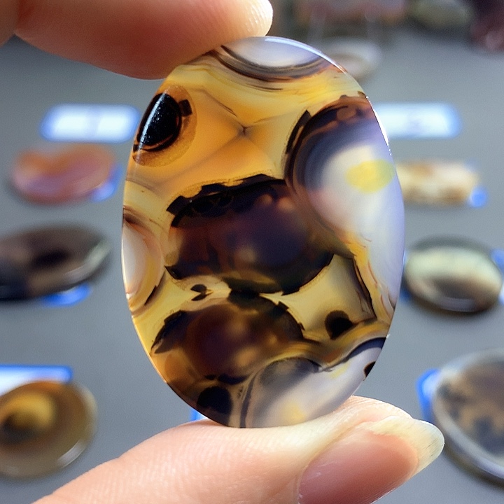 未镶嵌颈饰玛瑙/玉髓