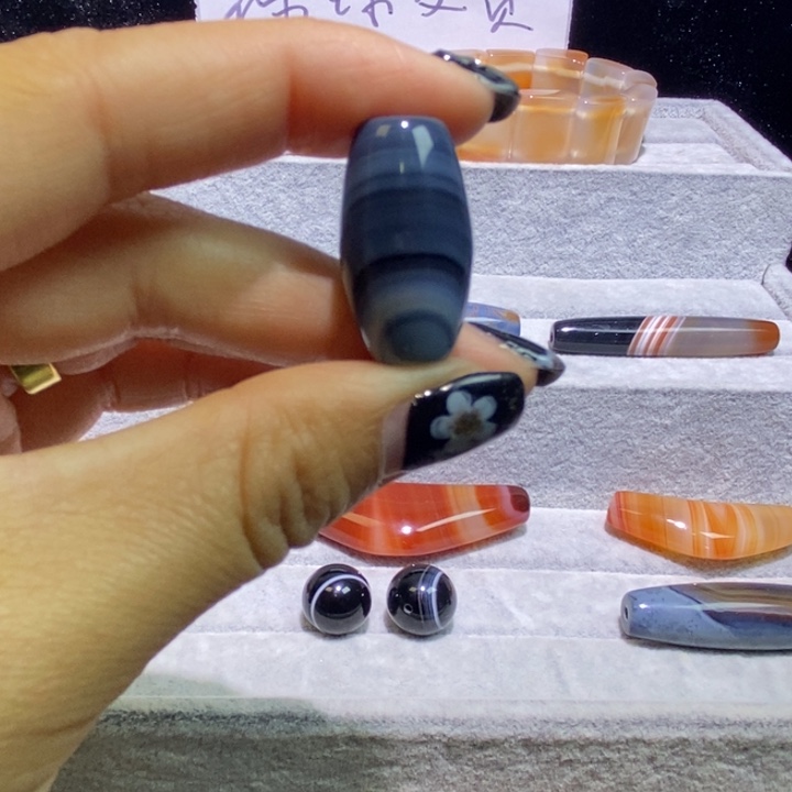 玛瑙/玉髓未镶嵌颈饰