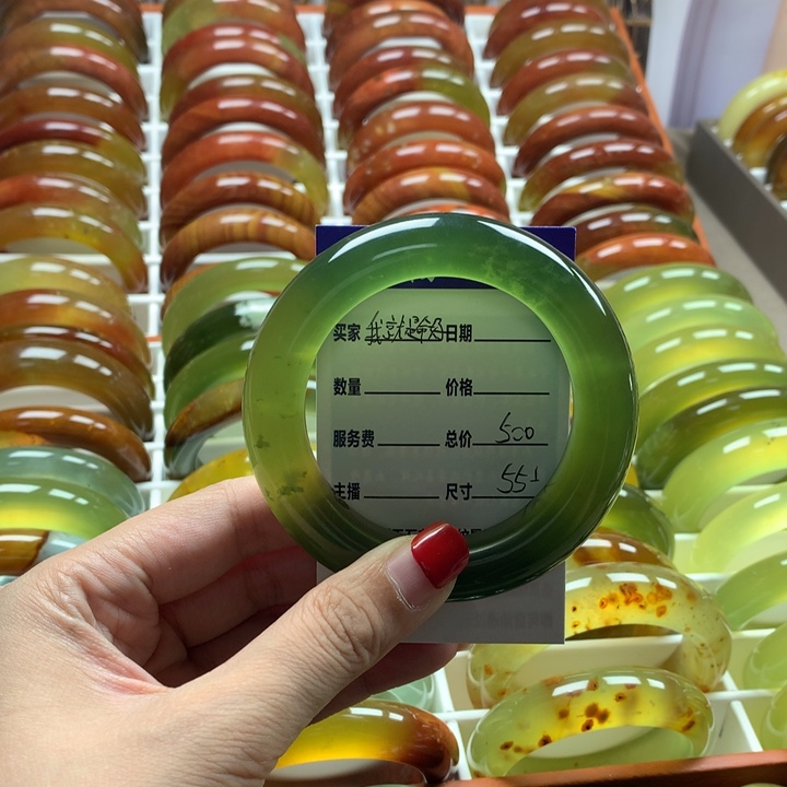 我****蛇纹石玉未镶嵌手镯