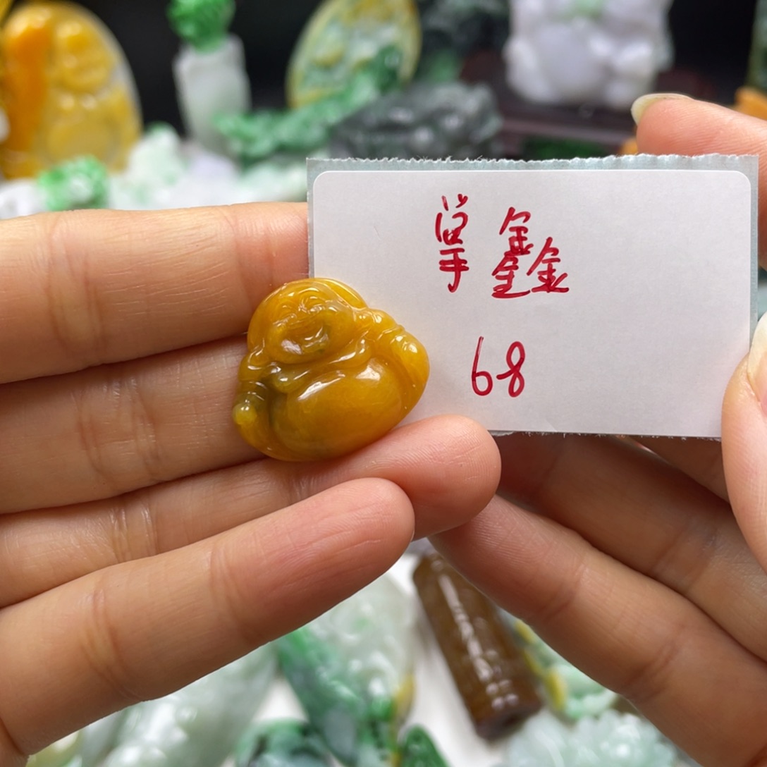 翡翠颈饰未镶嵌掌*牌子