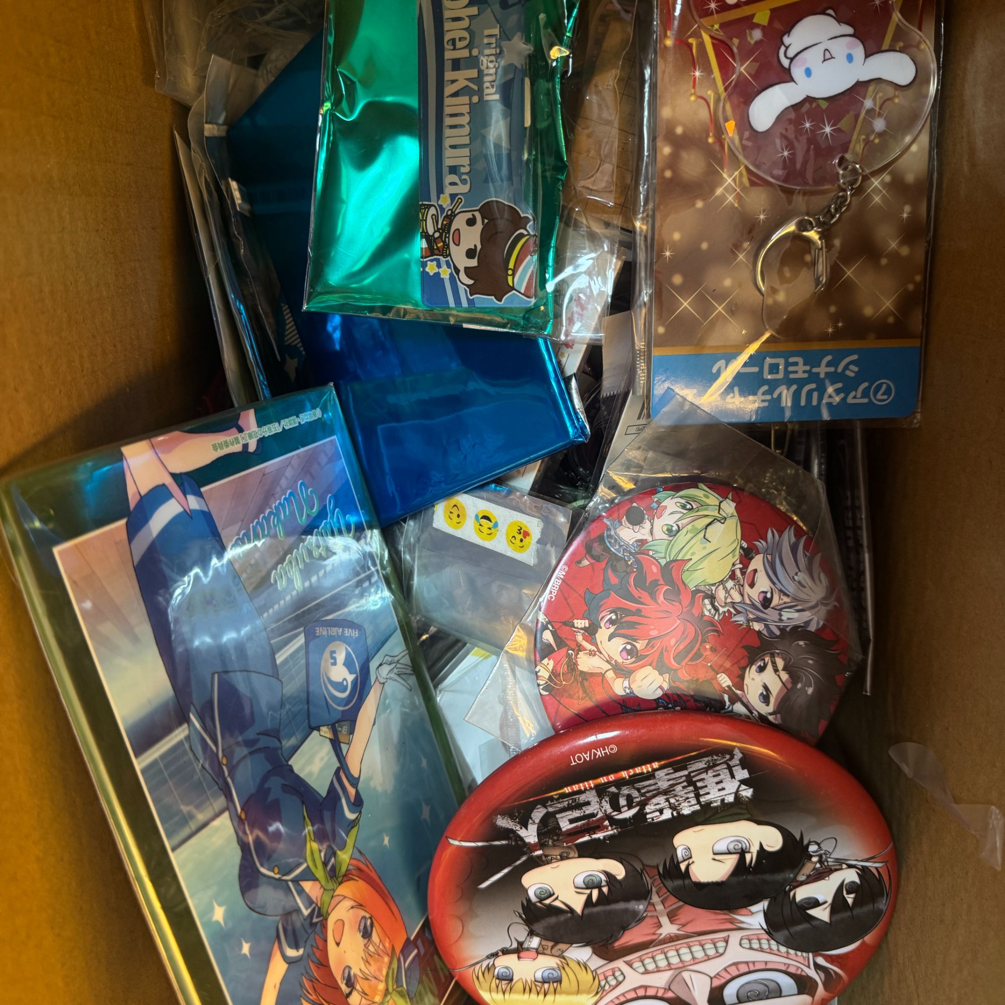 【中古盲袋】混IP不指定.内含吧唧/钥匙链/立牌