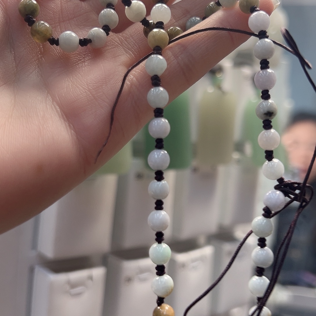 石英质玉（金丝玉）合金颈饰