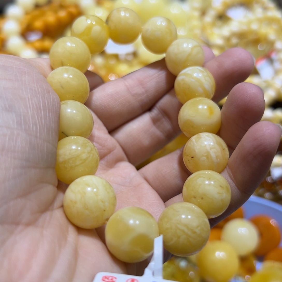 琥珀珠宝奇石未镶嵌