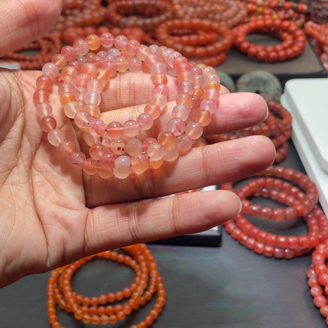 南红玛瑙手链未镶嵌