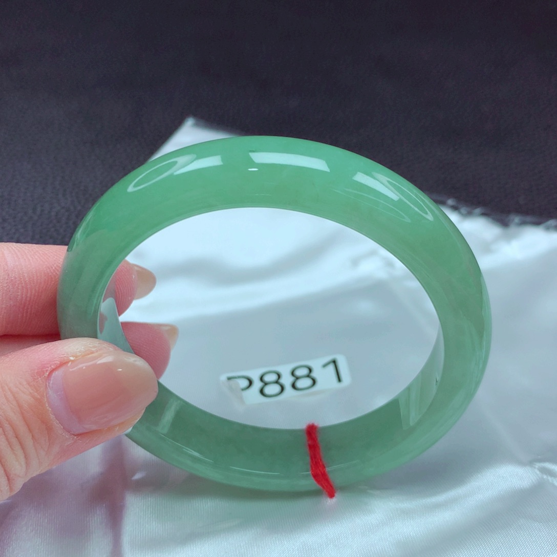 翡翠手镯未镶嵌手镯88