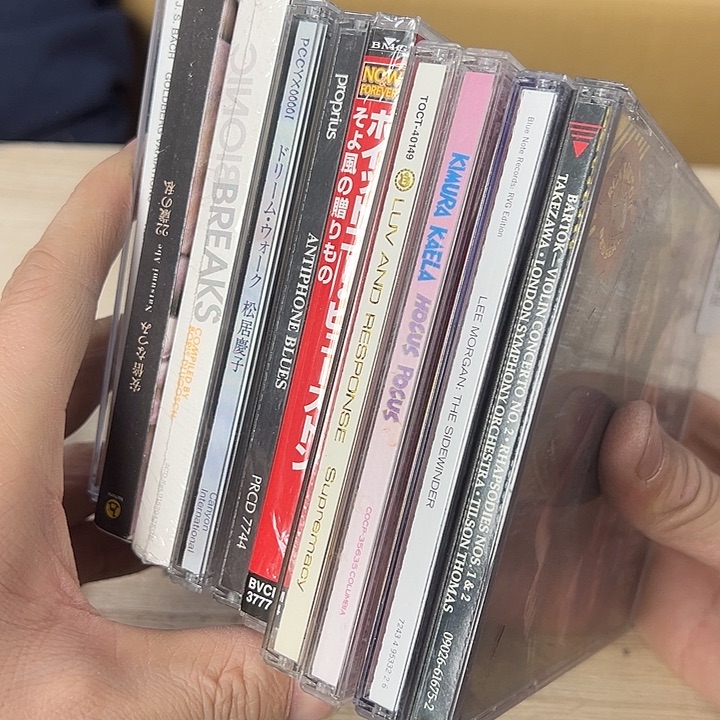 老***师你在干嘛呢我在洗衣服呢我