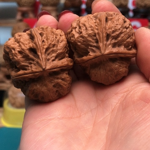 文玩核桃把件云南铁核桃