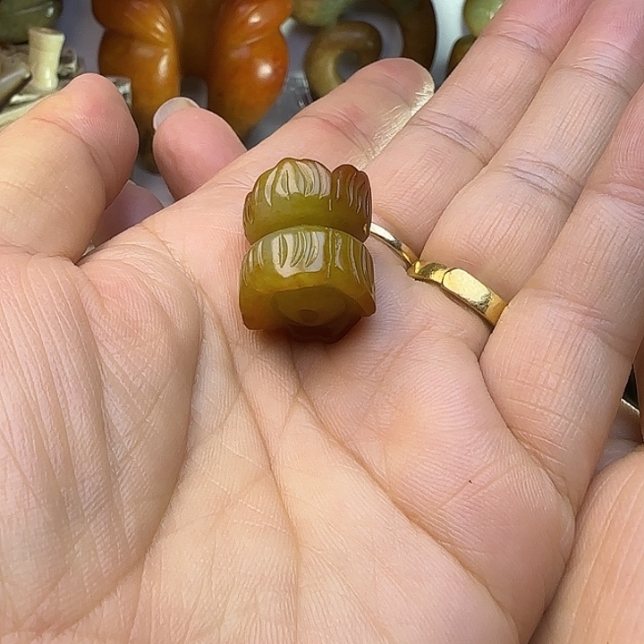 何***和田玉未镶嵌吊坠(不含链)