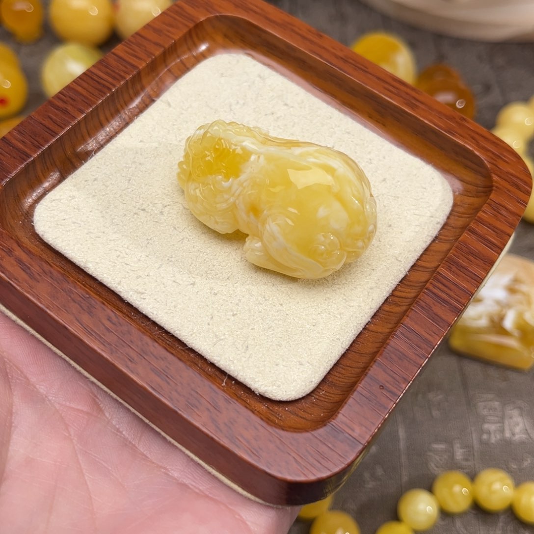 琥珀珠宝奇石未镶嵌琥珀珠宝奇石未镶嵌51