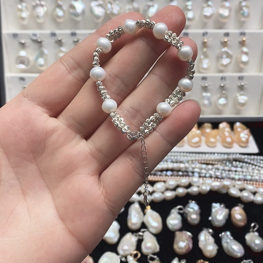 淡水珍珠吊坠(赠链)未镶嵌