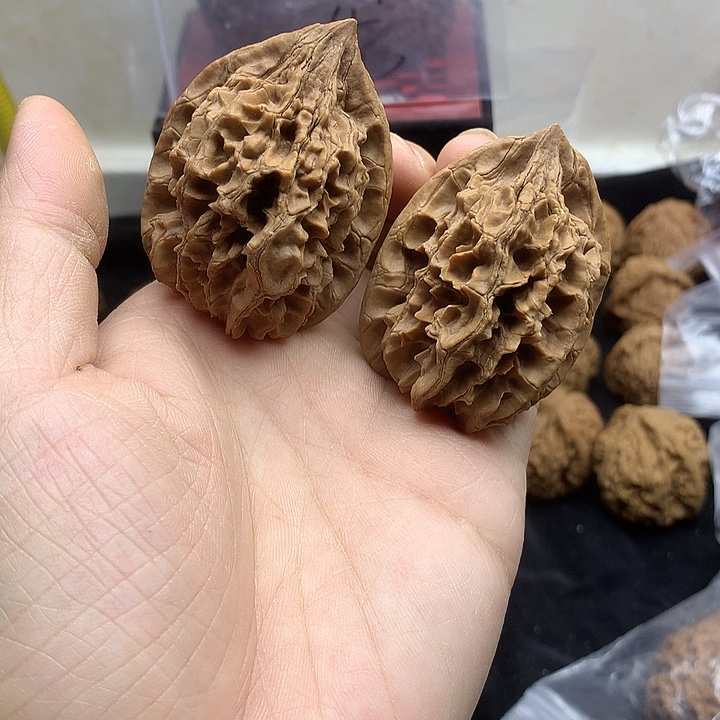 文玩核桃吊坠高54