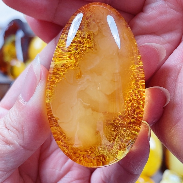 琥珀未镶嵌裸石吊坠