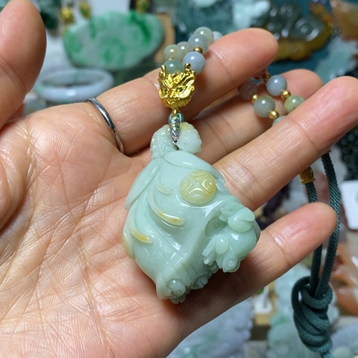 【闪购商品】翡翠吊坠(赠链)未镶嵌