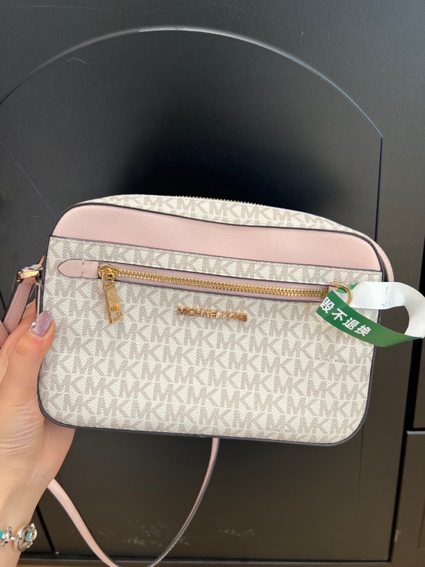 95新 MICHAELKORS/迈克高仕 MK粉色老花相机包