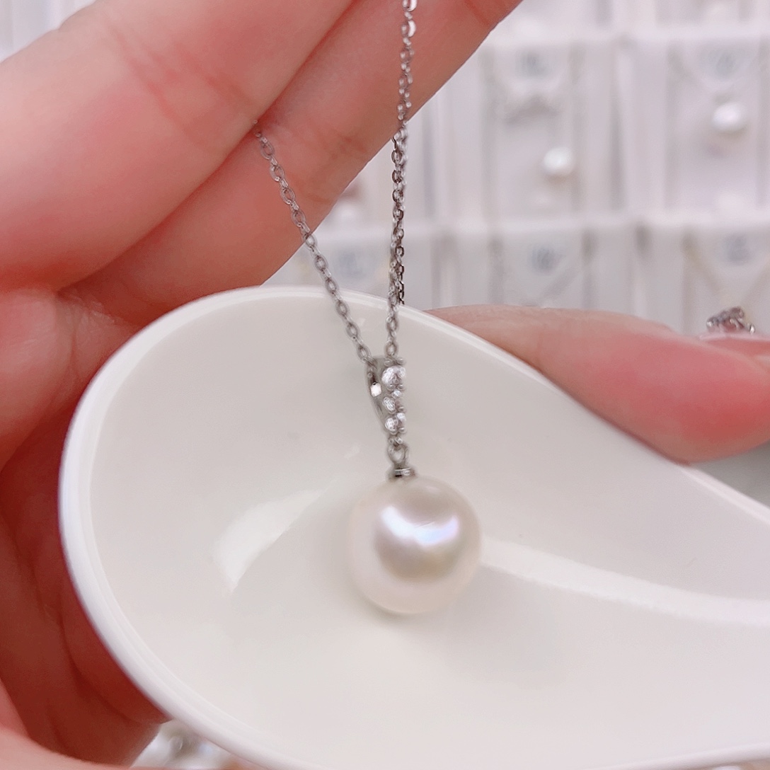 淡水珍珠吊坠(赠链)未镶嵌