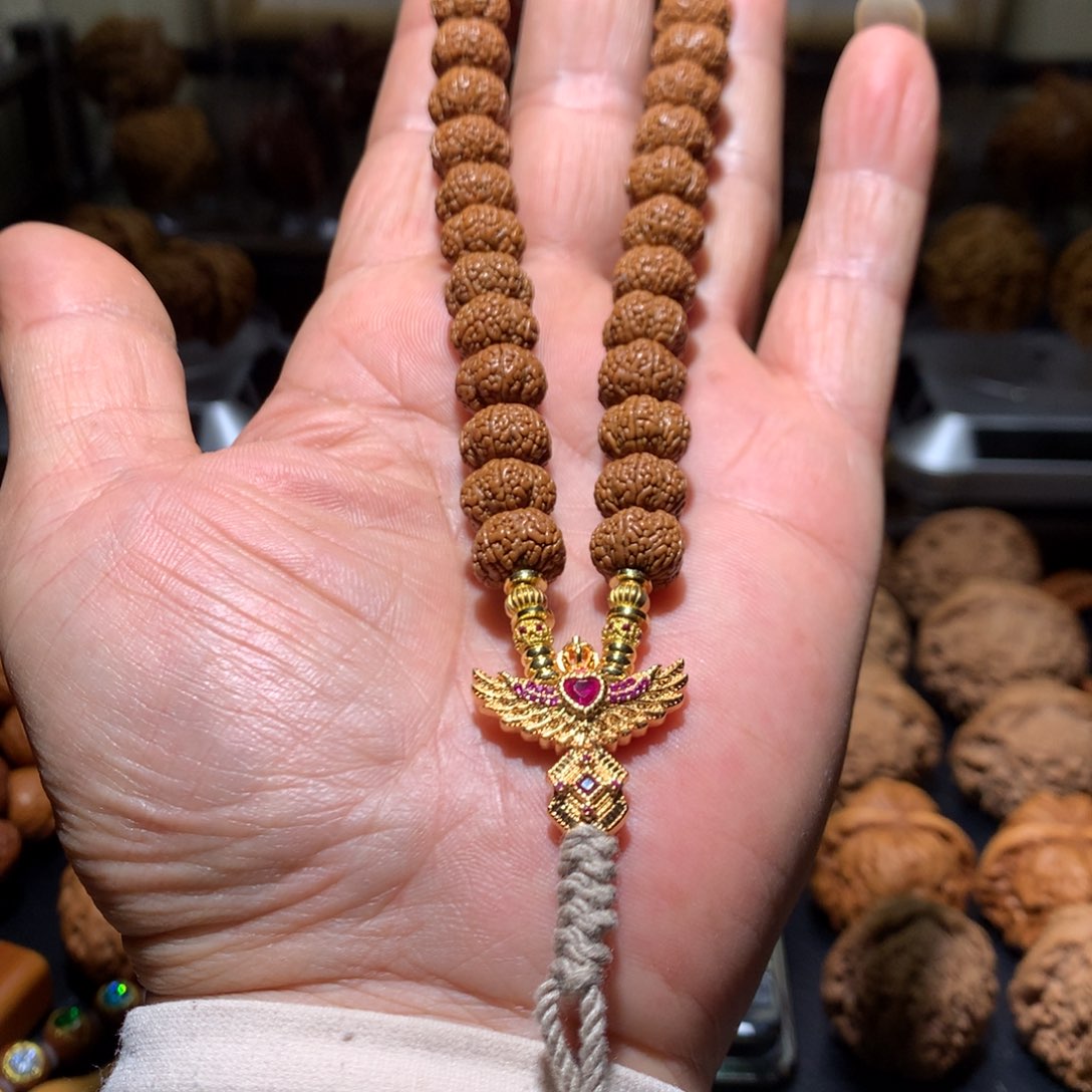 飞碟庄龙鳞王114*8小金刚