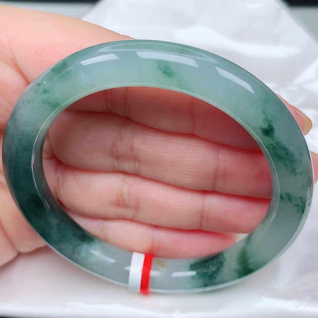 未镶嵌手镯（圆镯）翡翠6冰胶飘花